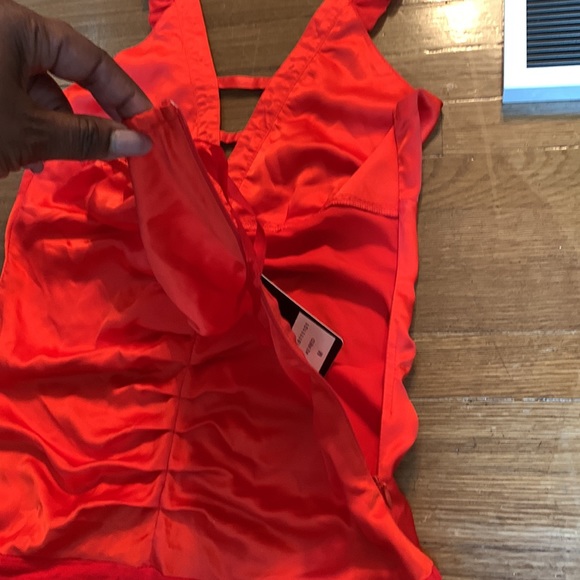 Satin Deep V Bodysuit w Button Detail - Picture 4 of 5